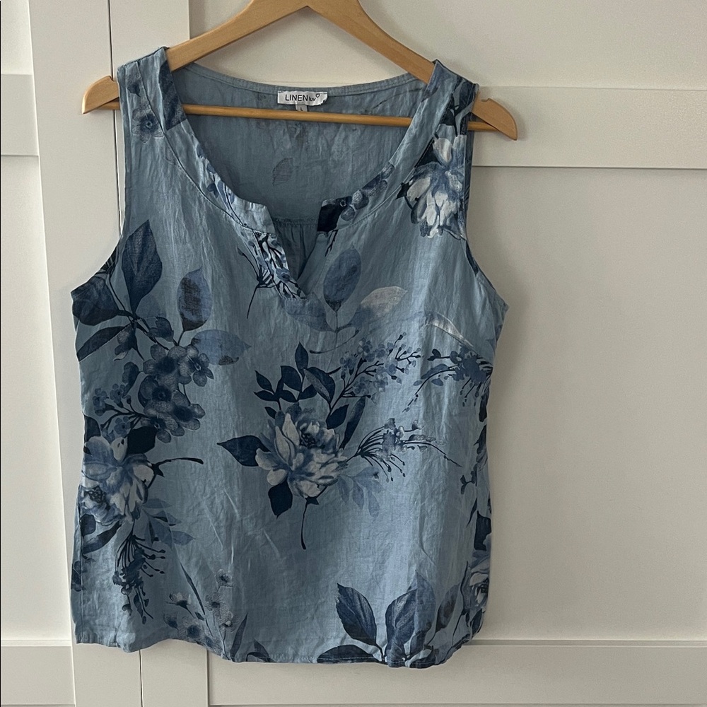 Linden Women's Floral Blue Tank Top